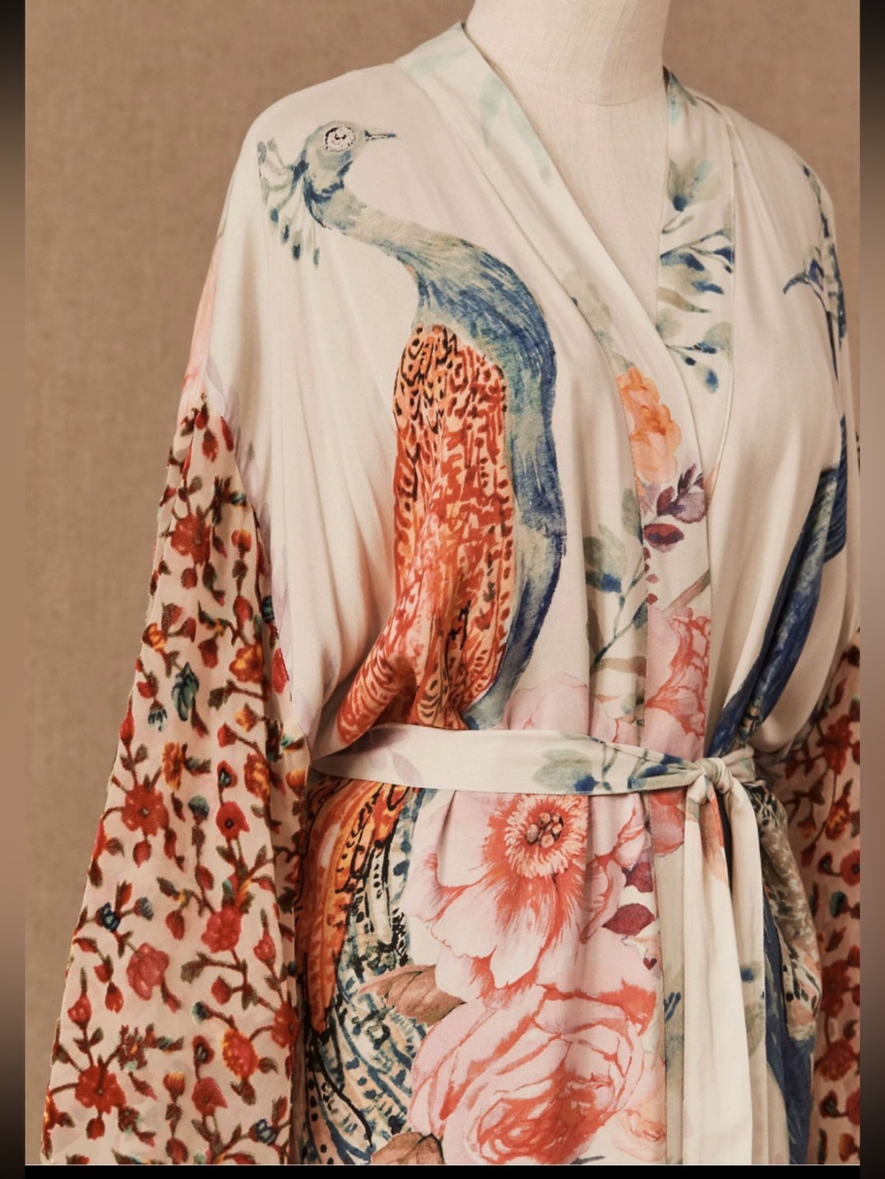 Floral & Peacock  Kimono Robe in Cream and Pink - Picture 6 of 7